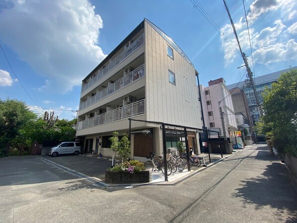 レフテイー岡東の物件外観写真